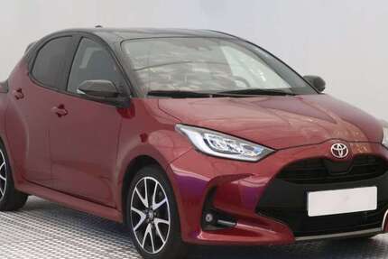 Toyota Yaris 30.830 km 17.990 € München 80687