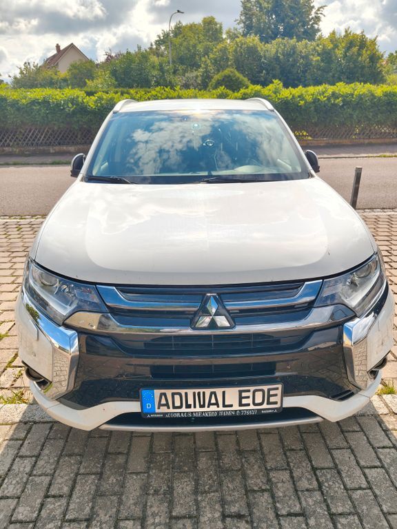 Plug-in Hybrid Outlander