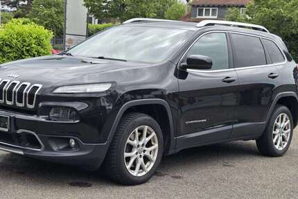 Jeep Cherokee 243.000 km 6.990 &euro; Zwingenberg 64673