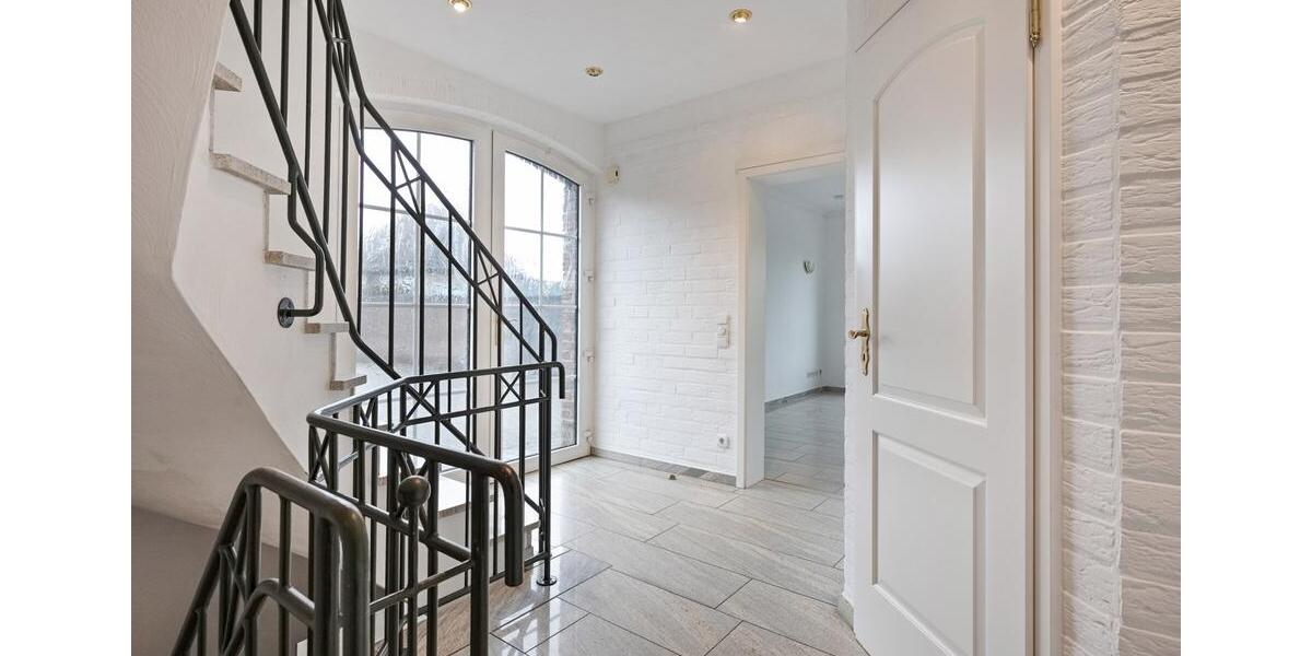 Einfamilienhaus Gangelt - 6 Zimmer, 220 m&sup2;, 2.400&euro; | Angebot:25160824