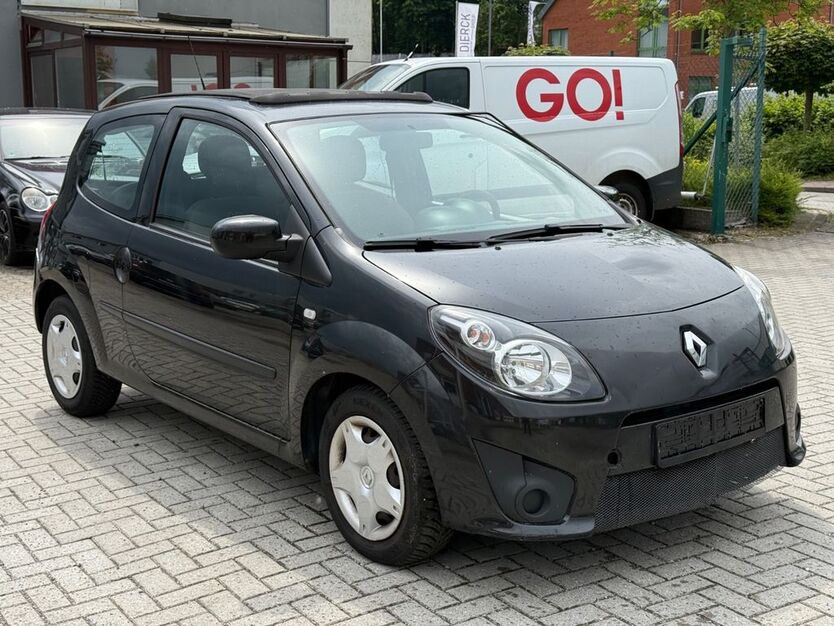 Renault Twingo 121.000 km 1.999 € Kiel 24148