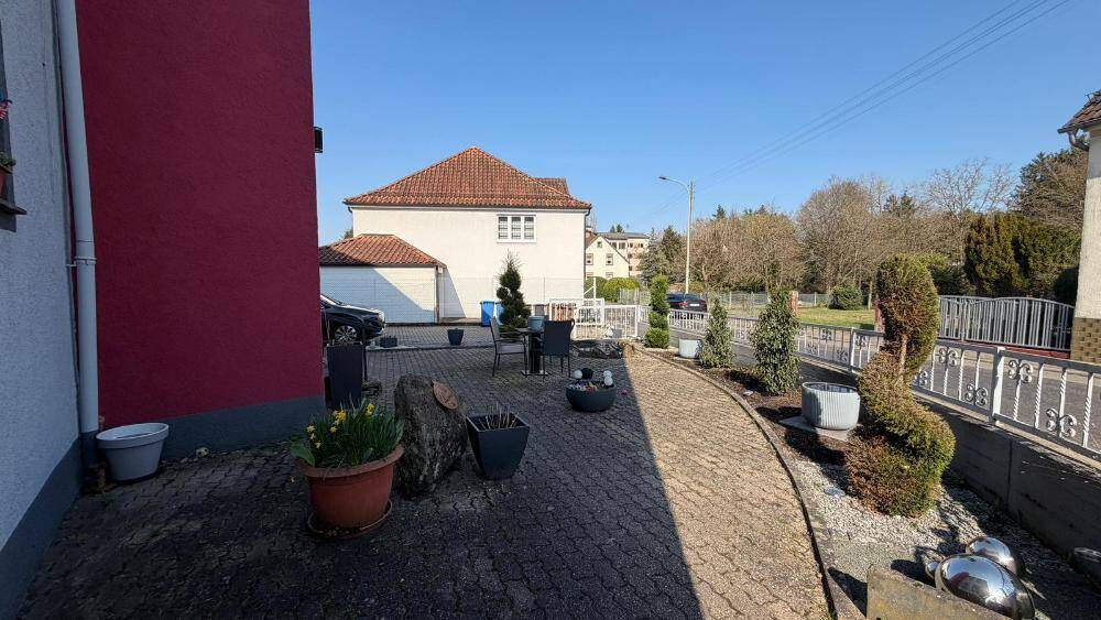 Mehrfamilienhaus, Wohnhaus Lemberg - 9 Zimmer, 320 m&sup2;, 259.000&euro; | Angebot:26346382