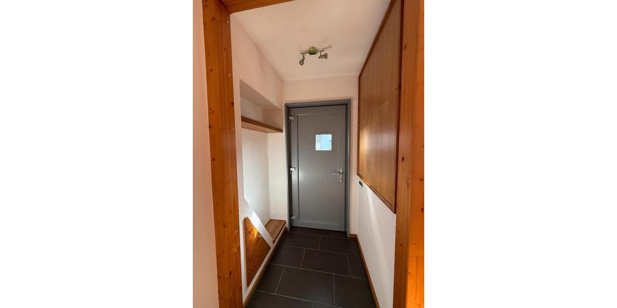 Etagenwohnung Hatzenbühl - 4 Zimmer, 125 m&sup2;, 1.100&euro; | Angebot:25415292