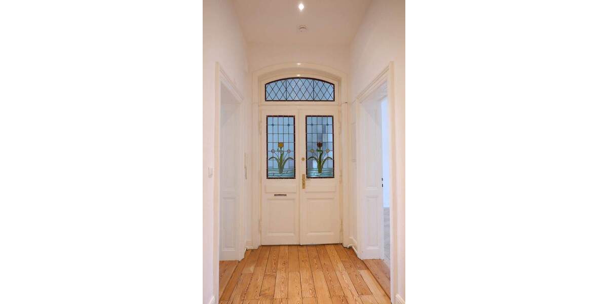 Etagenwohnung Wiesbaden Südost - 4 Zimmer, 124 m&sup2;, 1.900&euro; | Angebot:24762405