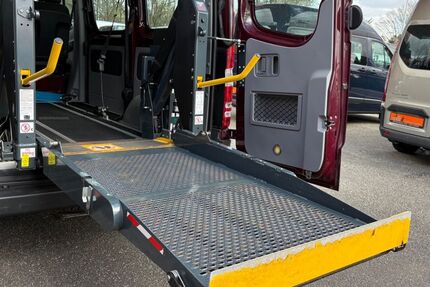 Mercedes-Benz Sprinter 66.000 km 27.990 &euro; Lübeck 23560