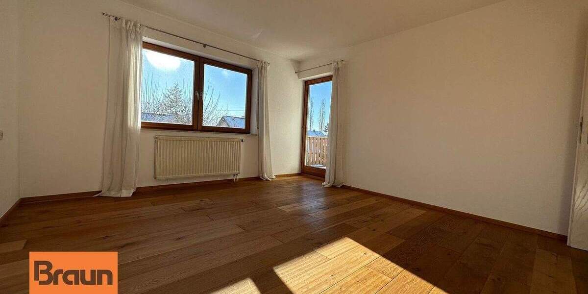 Attraktive 4,5-Zimmer-Eigentumswohung in Trossingen, inkl. Einzelgarage und Pkw-Außenstellplatz 4 zimmer