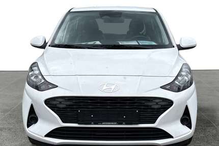 Hyundai i10 4.900 km 14.390 &euro; Burghausen 84489