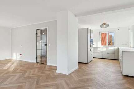 Haus zum Kaufen in Rudersberg 779.000 € 155.7 m² 5 zimmer