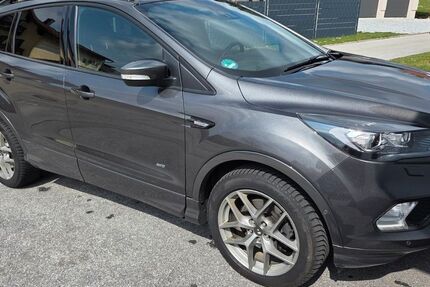 Ford Kuga 145.000 km 14.200 &euro; Wegscheid 94110