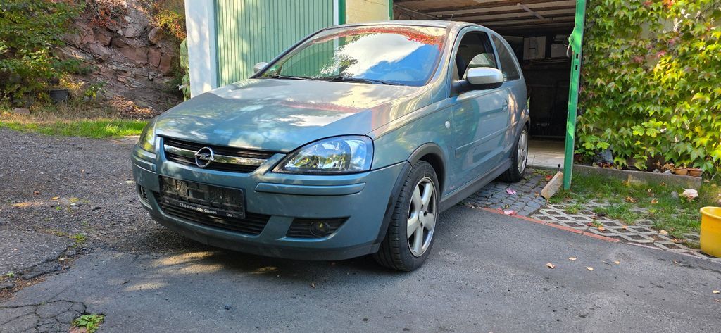Opel Corsa 118.950 km 1.950 € Heringen OT Widdershausen 36266