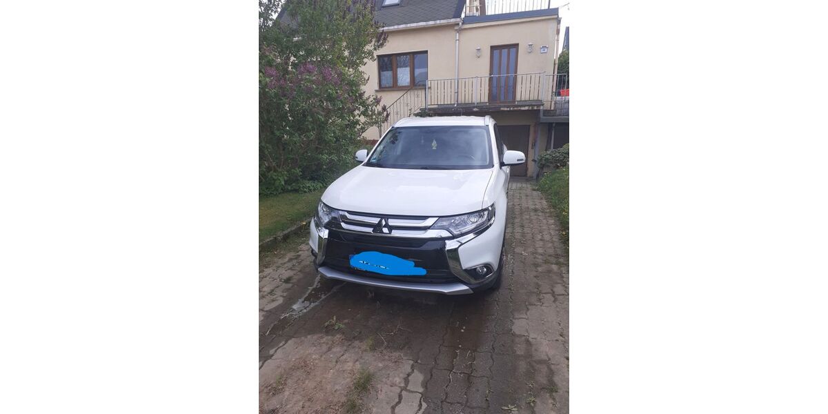 Mitsubishi Outlander 107.000 km 14.999 &euro; Großhartmannsdorf 09618