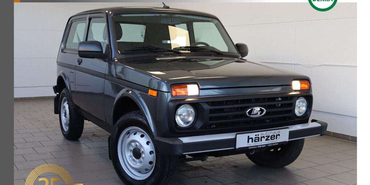 Lada Taiga 12.008 km 17.790 &euro; Schkopau 06258