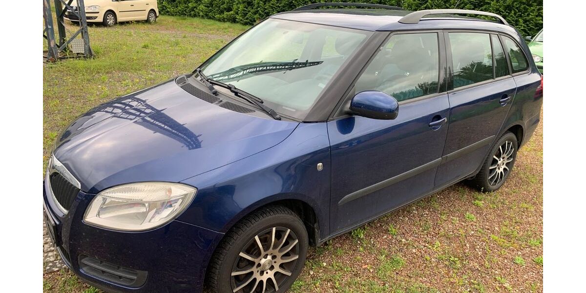 Skoda Fabia 216.000 km 699 &euro; Kirchhundem 57399