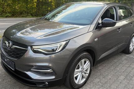 Opel Grandland (X) 131.000 km 7.990 &euro; Overath bei Köln 51491