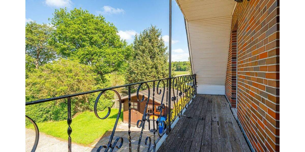 Einfamilienhaus Blomberg - 1 Zimmer, 240 m&sup2;, 399.000&euro; | Angebot:26815807