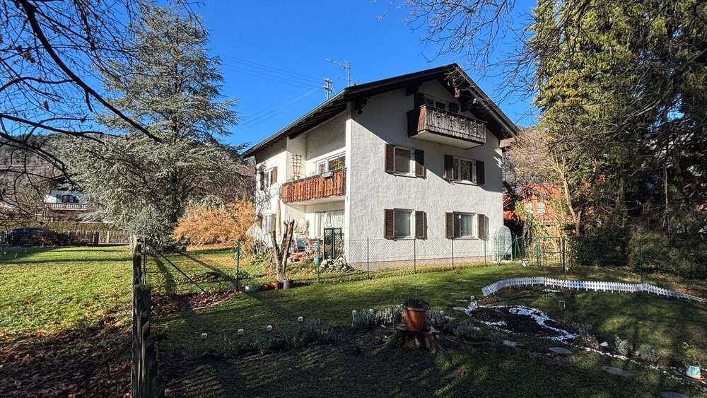 Einfamilienhaus Farchant - 8 Zimmer, 195 m&sup2;, 1.059.000&euro; | Angebot:24796324