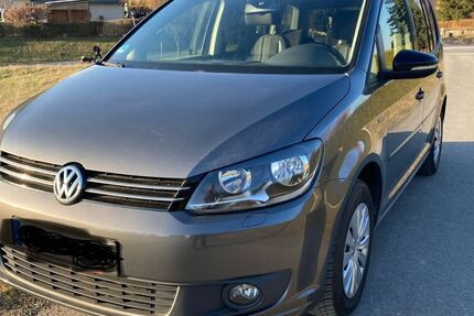 VW Touran 164.000 km 5.800 &euro; Dornburg-Camburg 07774