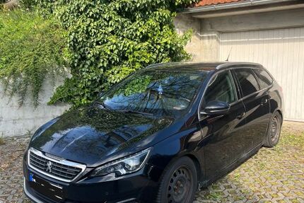 Peugeot 308 130.000 km 8.250 &euro; Merching 86504