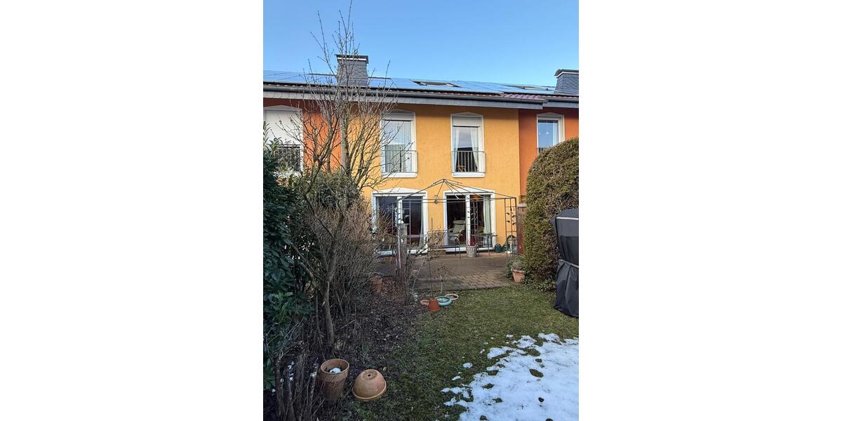 Reihenhaus Schloß Holte-Stukenbrock Stukenbrock - 5 Zimmer, 148 m&sup2;, 1.495&euro; | Angebot:25057876