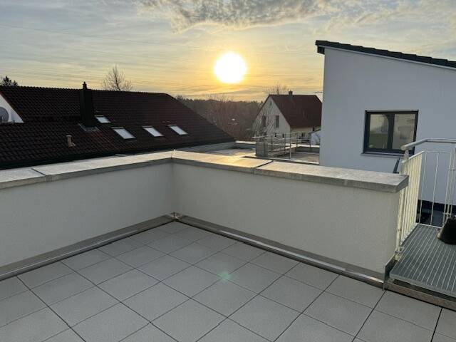 Etagenwohnung Nürnberg Rehhof - 2 Zimmer, 85 m&sup2;, 1.185&euro; | Angebot:26289857