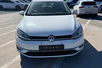 VW Golf 244.000 km 7.500 &euro; Mittenwalde 15749