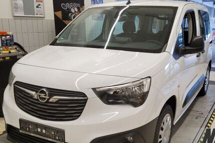 Opel Combo Electric 12.950 km 20.990 &euro; Schöningen 38364