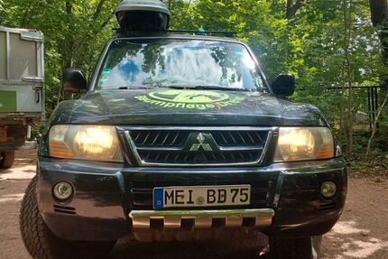 Mitsubishi Pajero 297.000 km 6.300 &euro; Radebeul 01445