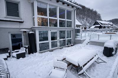 LUXURIÖSES FERIENHAUS IN EXKLUSIVER FLUSSLAGE - Ferienhaus Herzberg am Harz | Angebot:26345557
