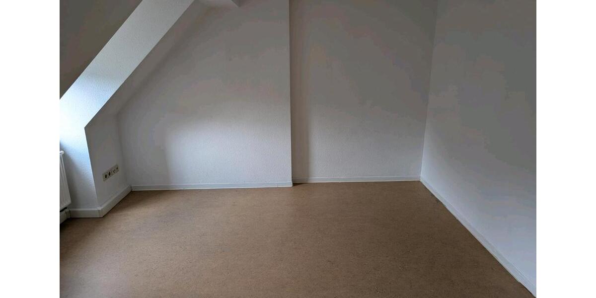 Dachgeschoßwohnung Jena - 2 Zimmer, 67 m&sup2;, 599&euro; | Angebot:25369394