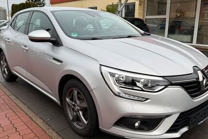 Renault Megane 144.000 km 6.600 &euro; Minden 32423