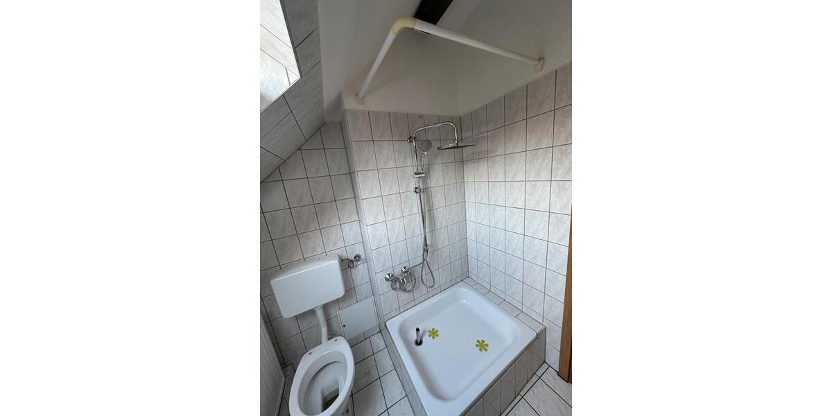 Dachgeschoßwohnung Meuselwitz - 3 Zimmer, 48 m&sup2;, 280&euro; | Angebot:25751005