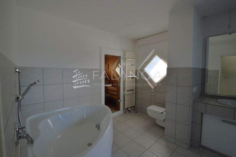 Doppelhaushälfte Budenheim - 6 Zimmer, 180 m&sup2;, 759.000&euro; | Angebot:25113974