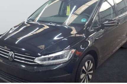 VW Touran 25.605 km 32.920 &euro; Berlin 12105