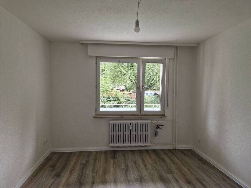 Gemütlich 2-Zimmer-Wohnung mit Balkon in ruhiger Nebenstraße