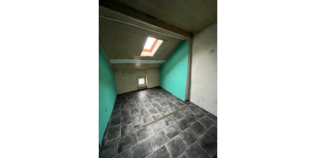 4 ZKB, Dachgeschoss, Altbau, ab 01.02. zu Vermieten 4 zimmer