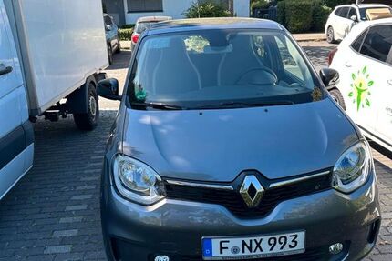 Renault Twingo 67.972 km 8.750 &euro; FRANKFURT 60437