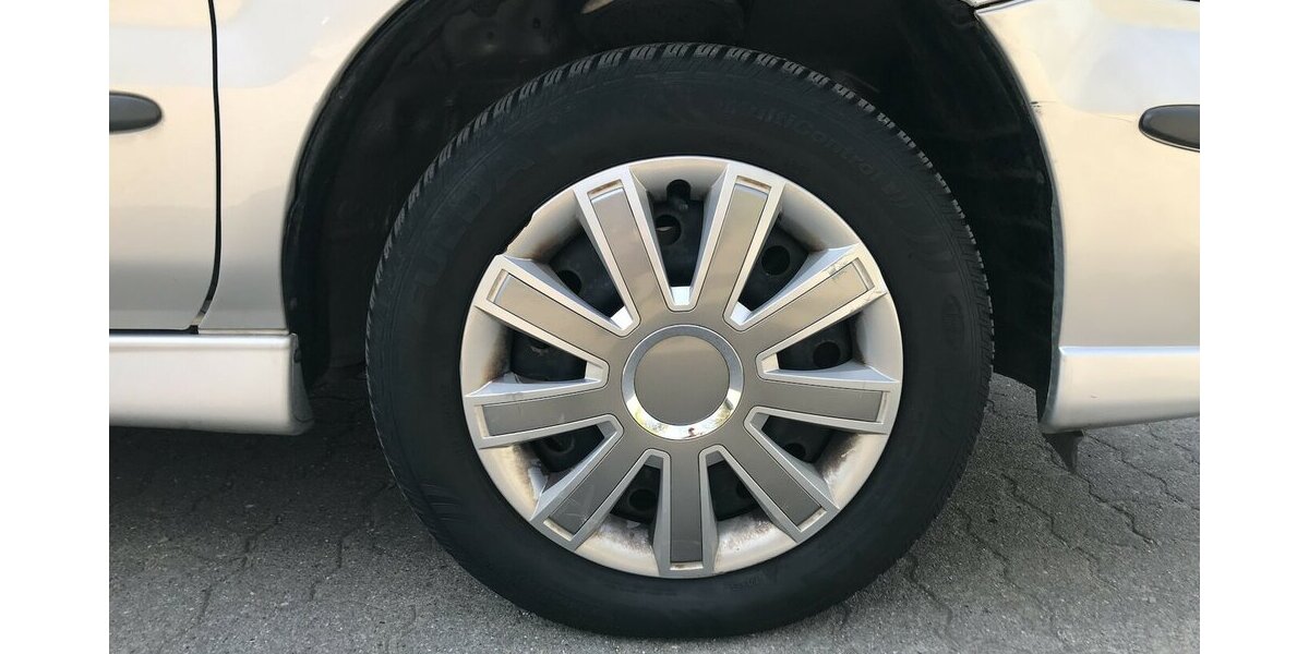 Nissan Almera Tino Luxury 189.500 km 1.999 &euro; Hamburg 22339