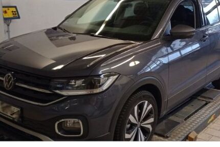 VW T-Cross 8.800 km 24.380 &euro; Michelstadt 64720