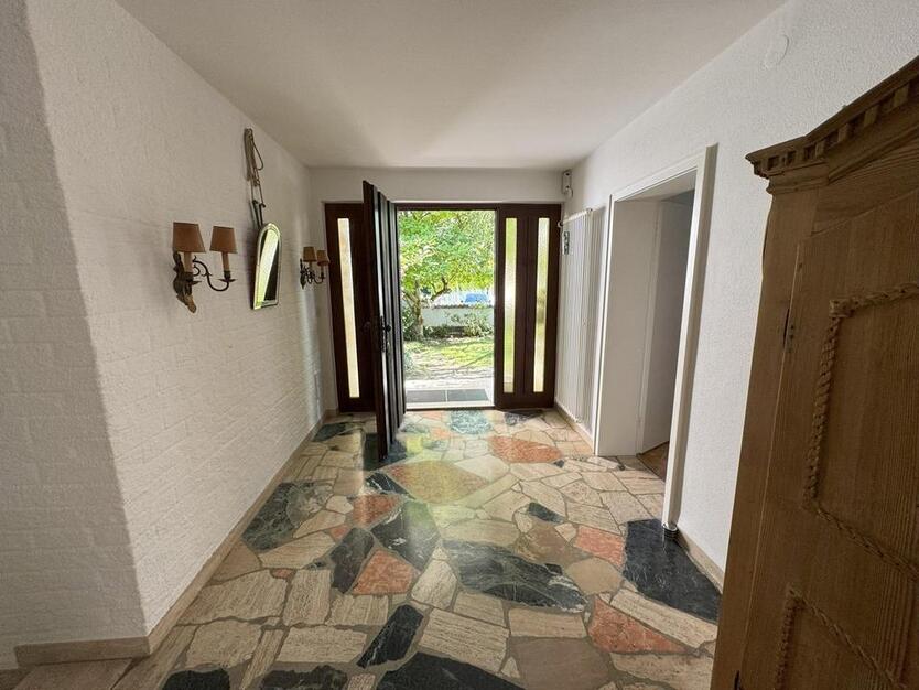 Stilvoller Bungalow mit Garten in ruhiger Lage zur Miete 162 m² Wohnfläche 70m² Souterrain