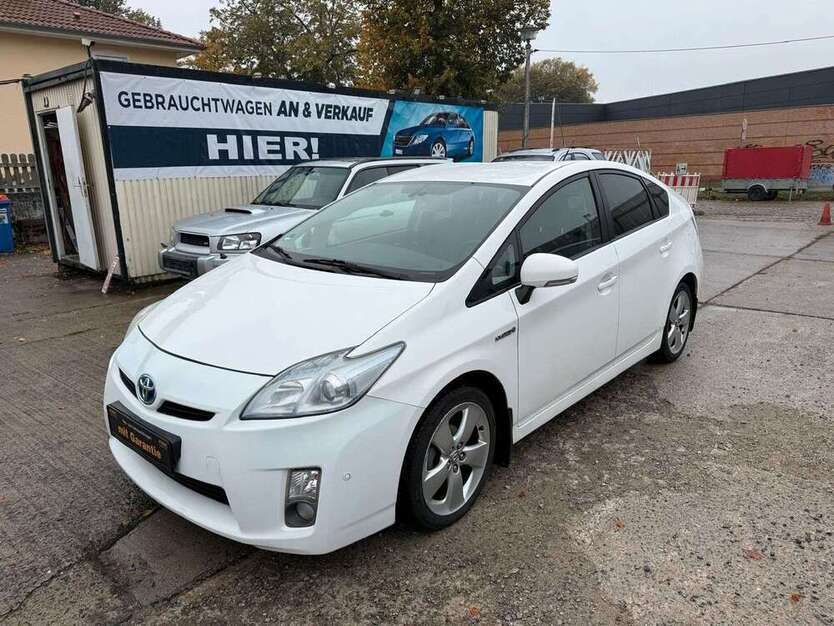 Toyota Prius 199.842 km 6.990 € Berlin 13127