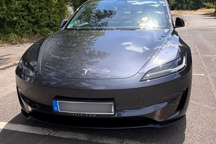 Tesla Model 3 35.700 km 47.000 &euro; Konz 54329