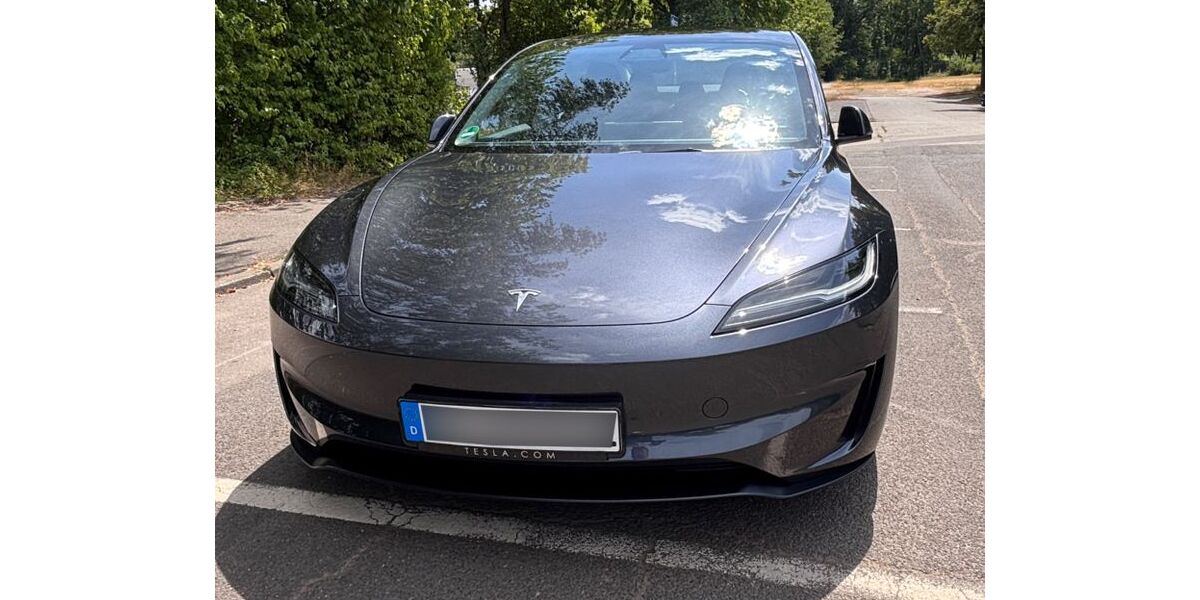 Tesla Model 3 35.700 km 47.000 &euro; Konz 54329