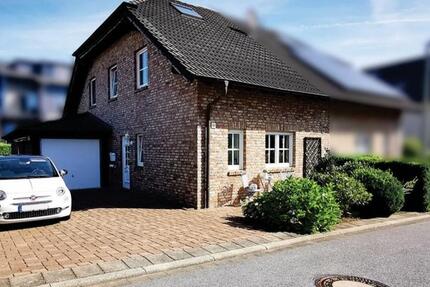 Haus Neuenrade - 3 Zimmer, 101 m&sup2;, 240.000&euro; | Angebot:24720630