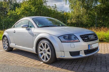 Audi TT 74.100 km 23.900 &euro; Bad Bramstedt 24576