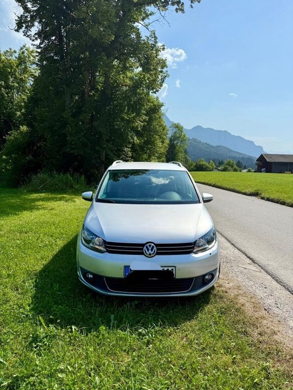 VW Touran 302.523 km 5.500 € Mainburg 84048