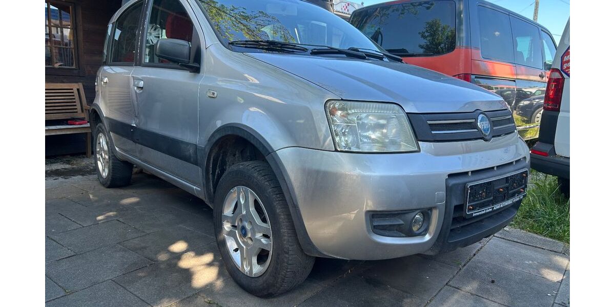 Fiat Panda 147.000 km 2.450 &euro; München 81825
