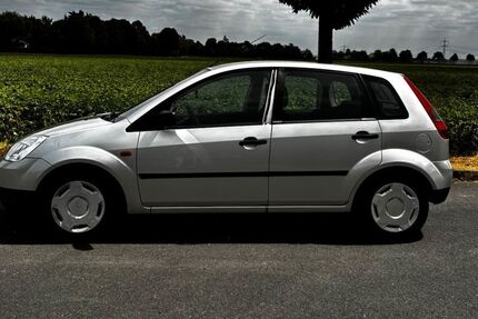 Ford Fiesta 126.000 km 1.950 &euro; Kerpen 50170
