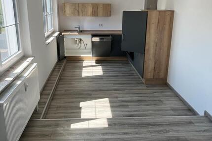 Wohnung Neuental - 3 Zimmer, 109 m&sup2;, 1.100&euro; | Angebot:26224484