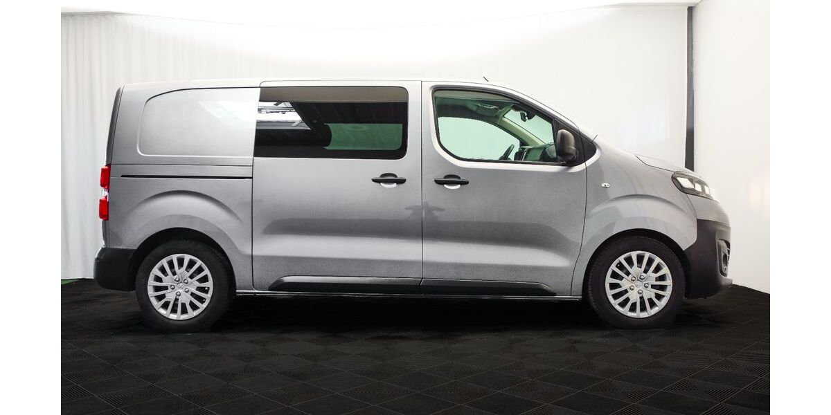 Opel Vivaro 105.000 km 21.300 &euro; Bad Lippspringe 33175