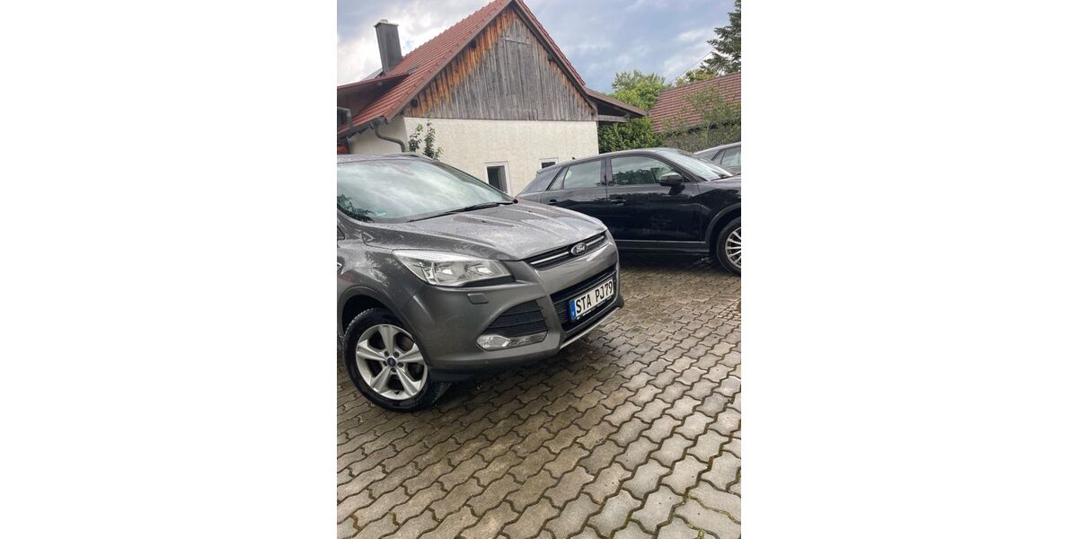 Ford Kuga 151.000 km 7.450 &euro; Gauting 82131